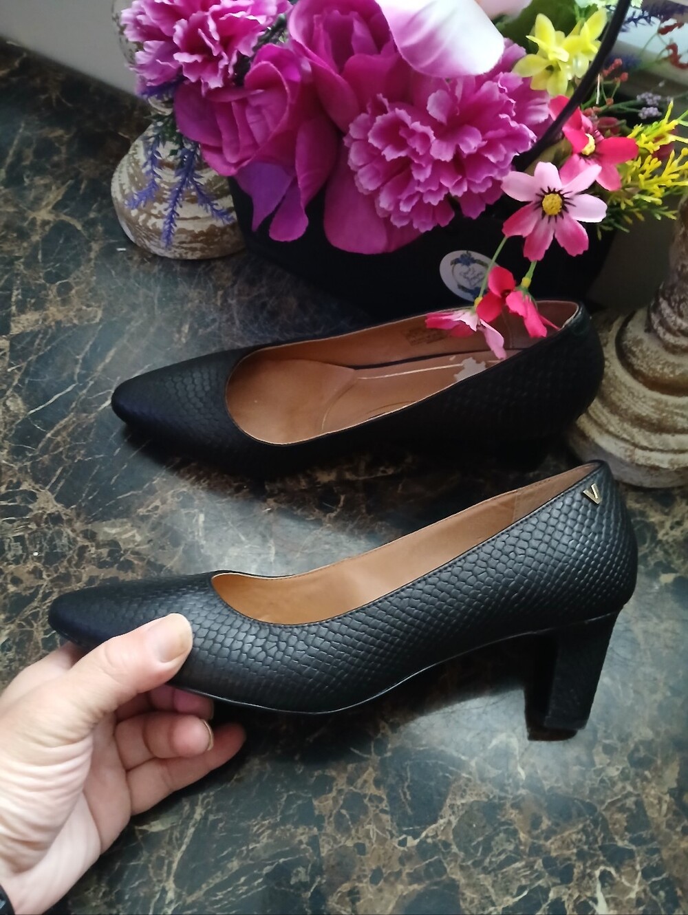 Vionic Mia Block Heel Pumps/Shoes Size 8.5 for Women